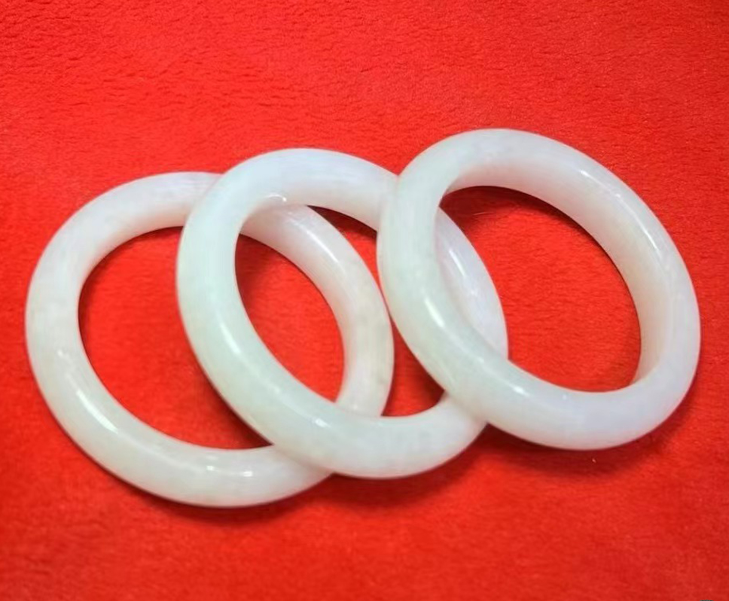 H4196-细润羊油透闪石手镯-配礼盒-多样性只发一件WR