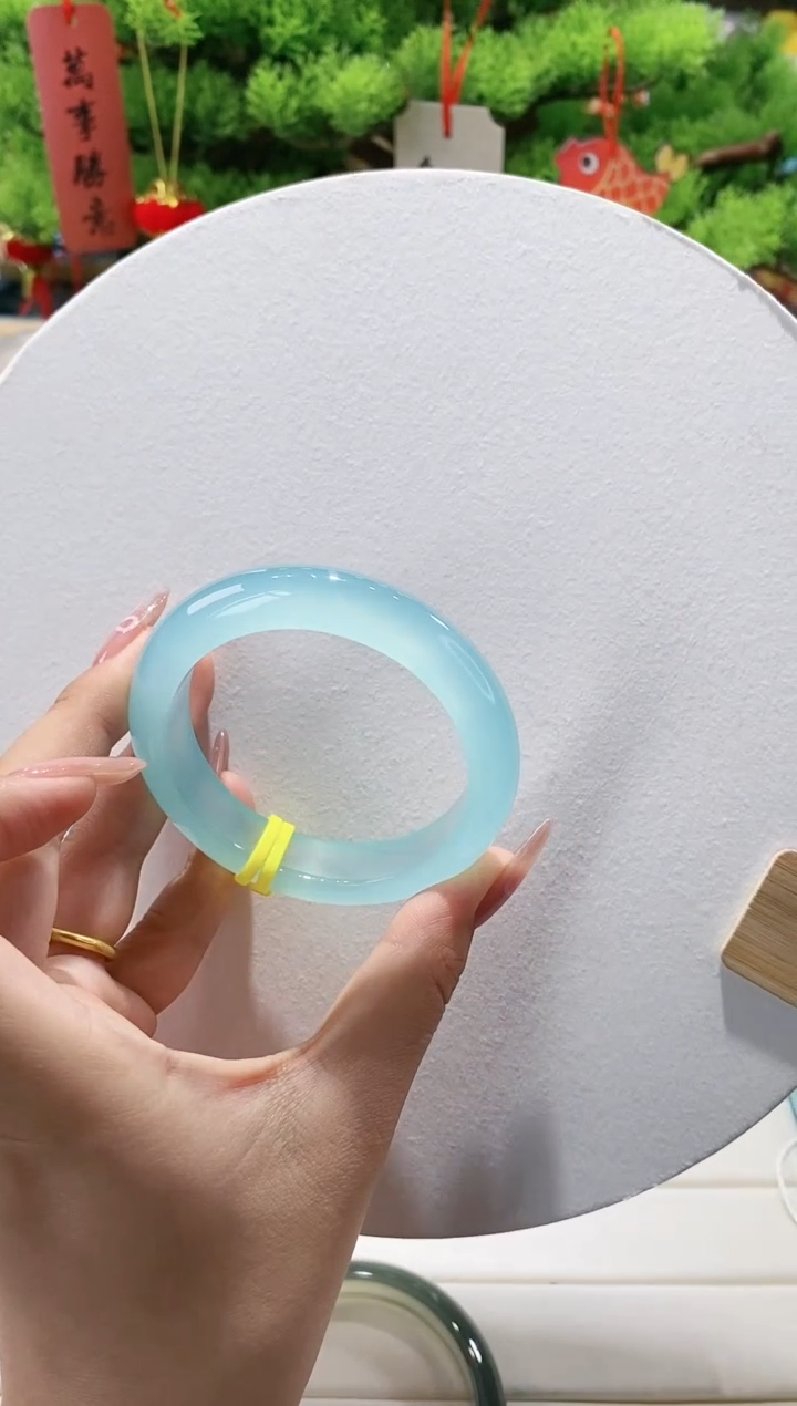 【闪购商品】玛瑙/玉髓手镯未镶嵌41-53.6福利