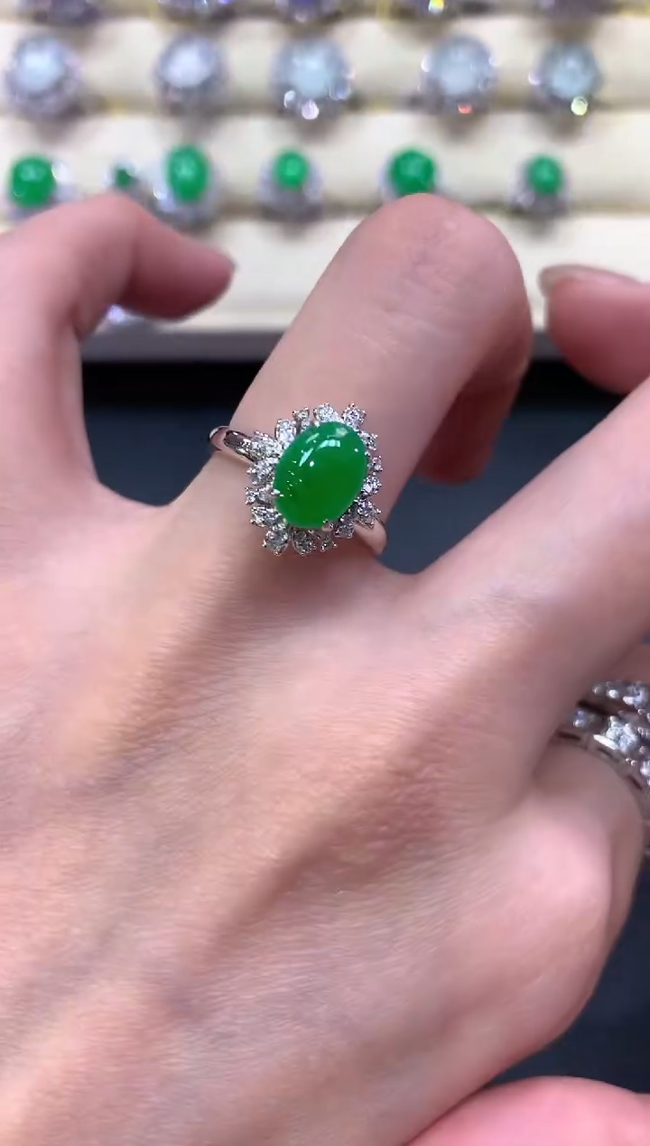 【闪购商品】翡翠戒指18K金镶嵌a197