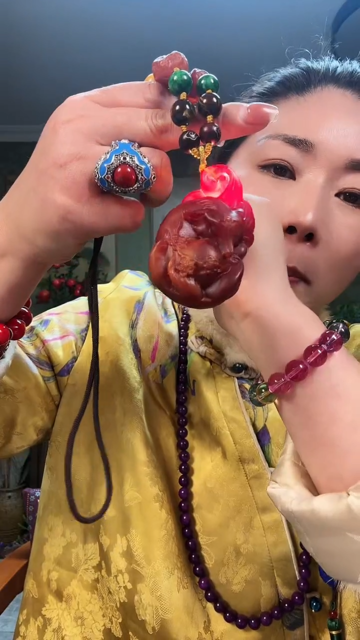 【闪购商品】树脂制品0000000T026