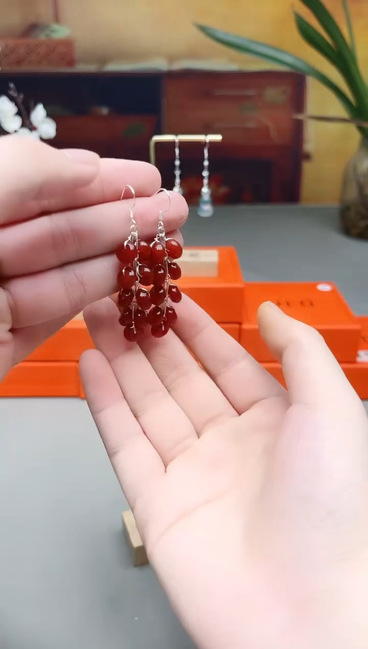 未镶嵌耳钉玛瑙/玉髓算盘珠红