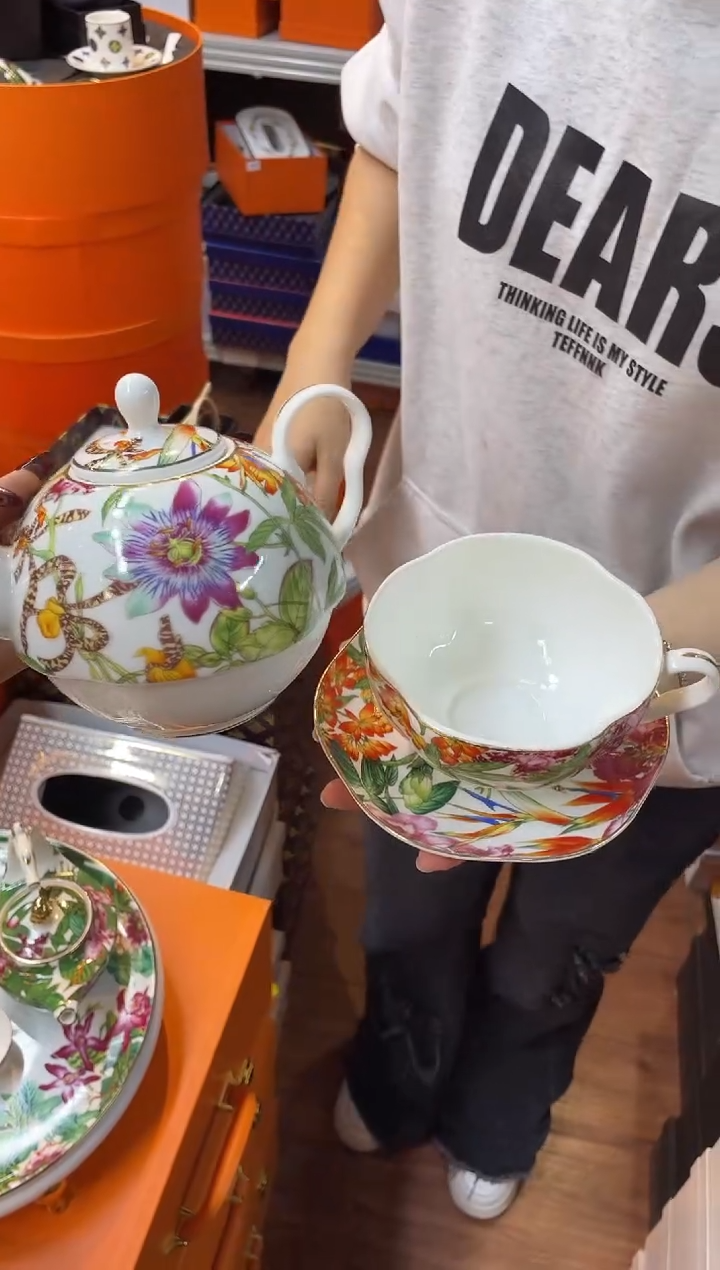 杯鸿辉家品牌瓷器，京东包邮！