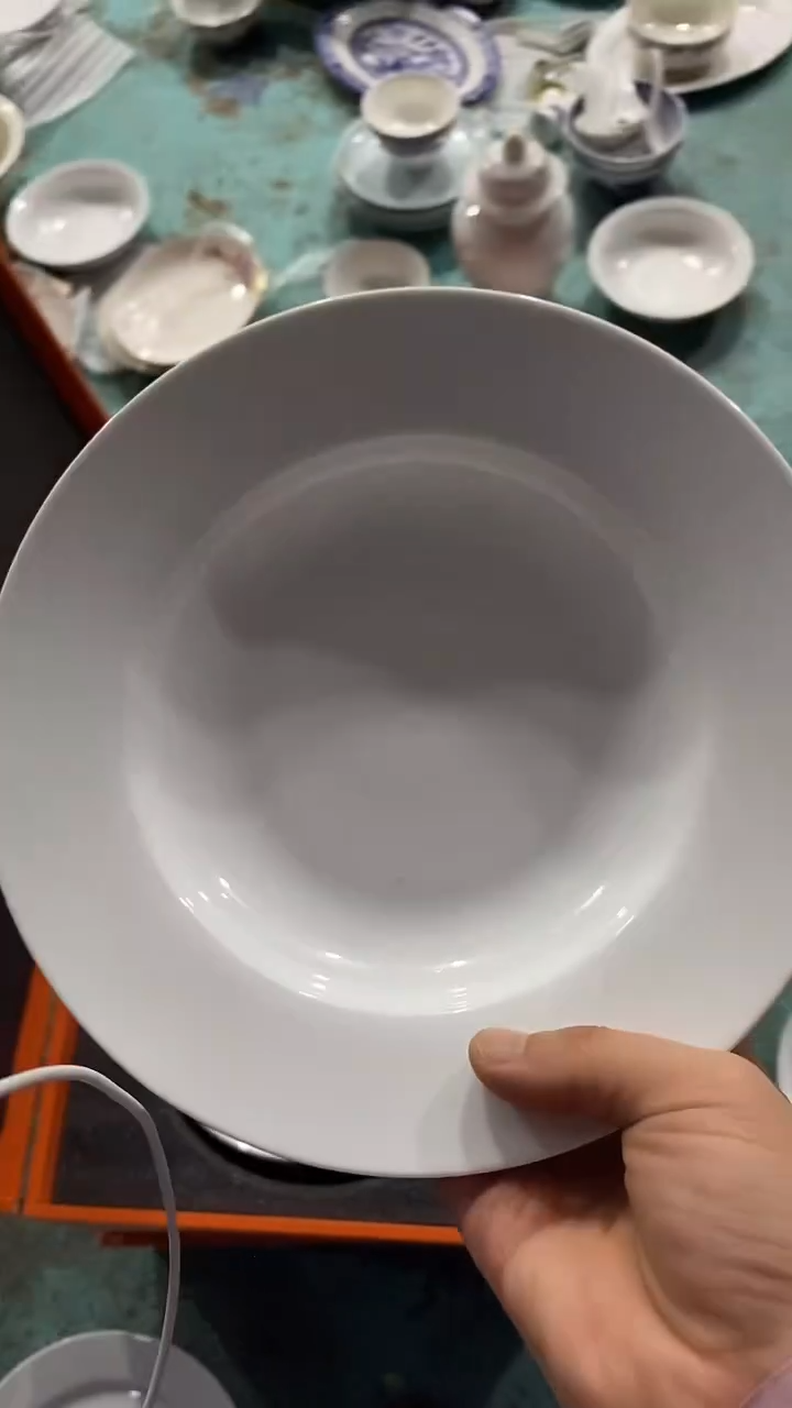 摆件纯白8寸深盘 红