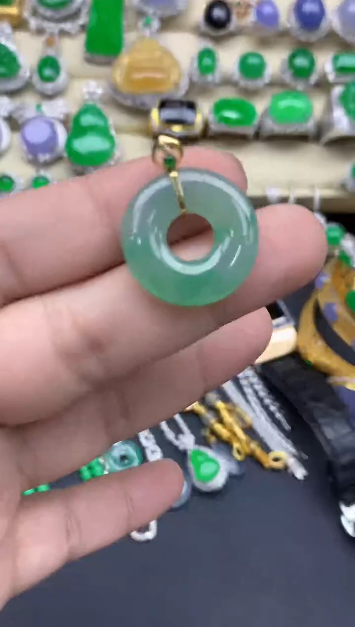 【闪购商品】翡翠颈饰18K金镶嵌235-中国好珍宝