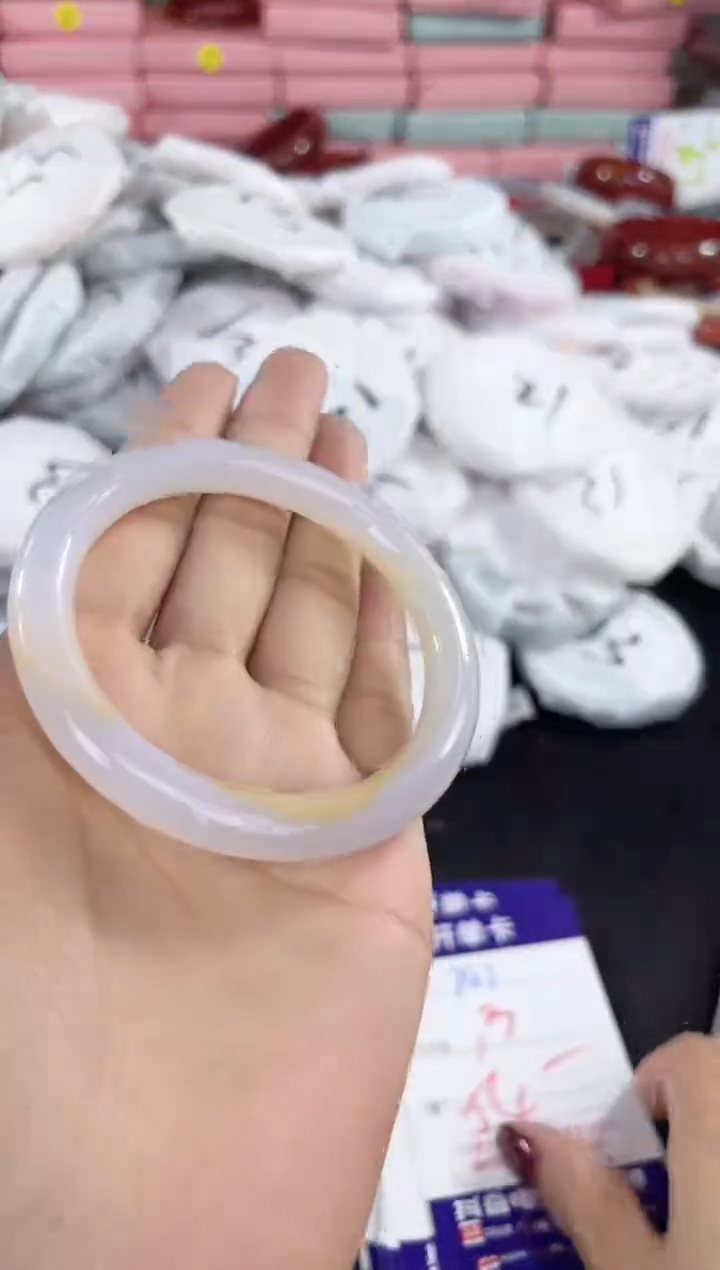 【闪购商品】玛瑙/玉髓手镯未镶嵌747