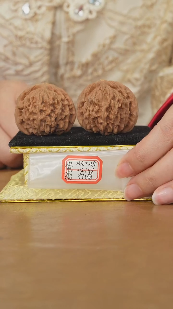 把件文玩核桃平谷四座楼