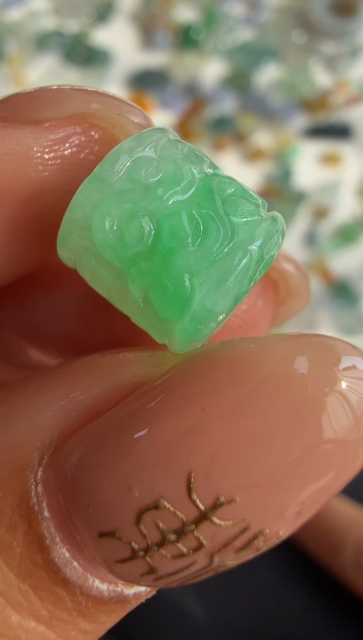 未镶嵌定制翡翠600+60