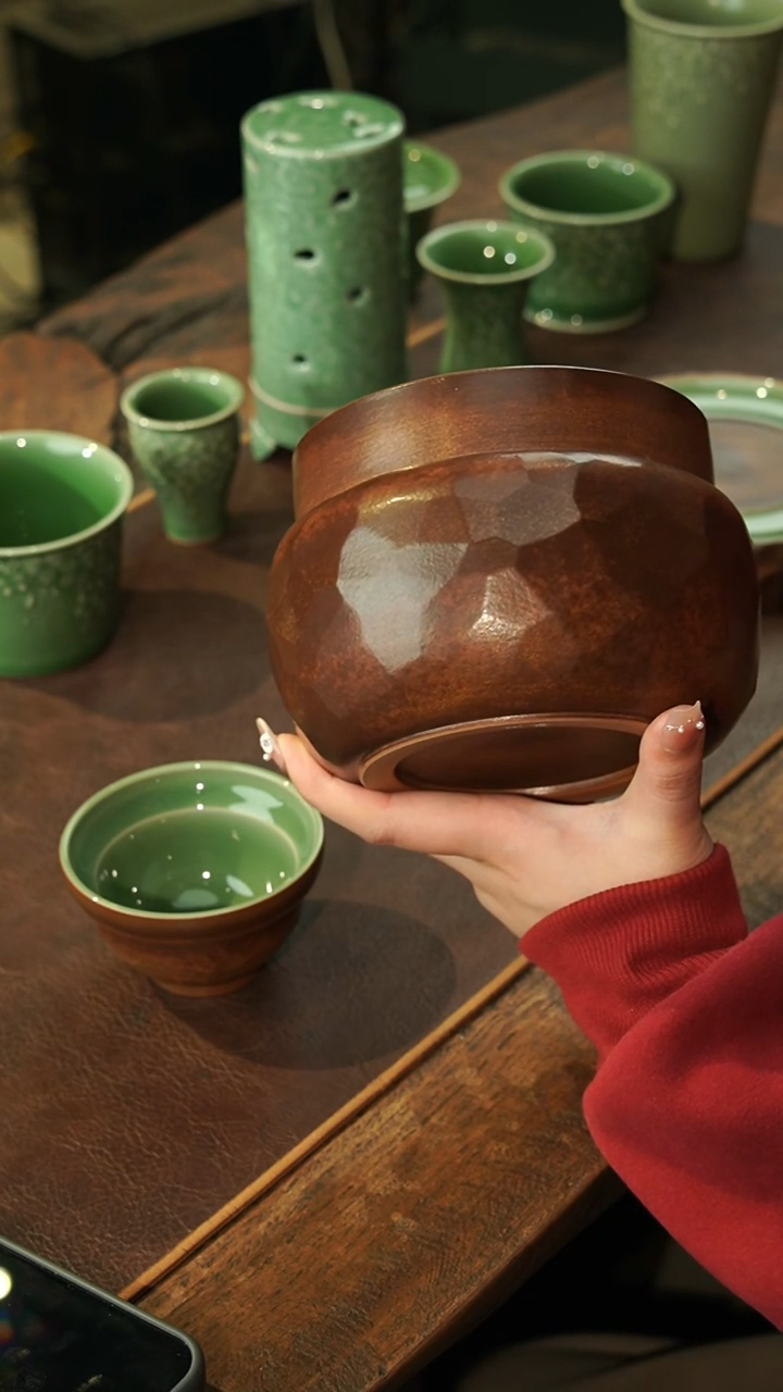 【闪购商品】瓷片王玮 锤纹系列 建水
