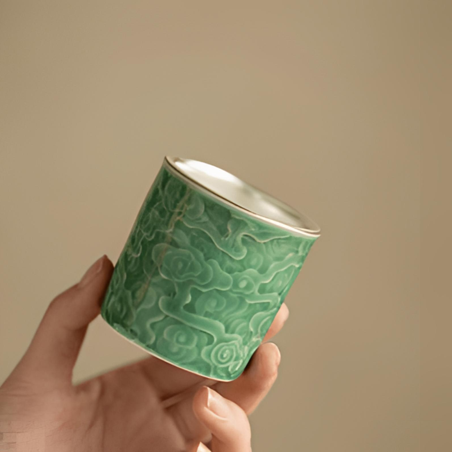 TJ244-祥云鎏银直筒杯