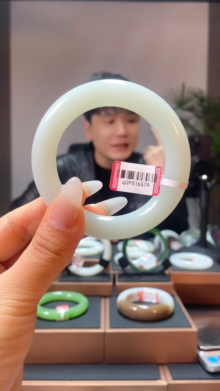 【闪购商品】和田玉手镯未镶嵌55白玉39516579