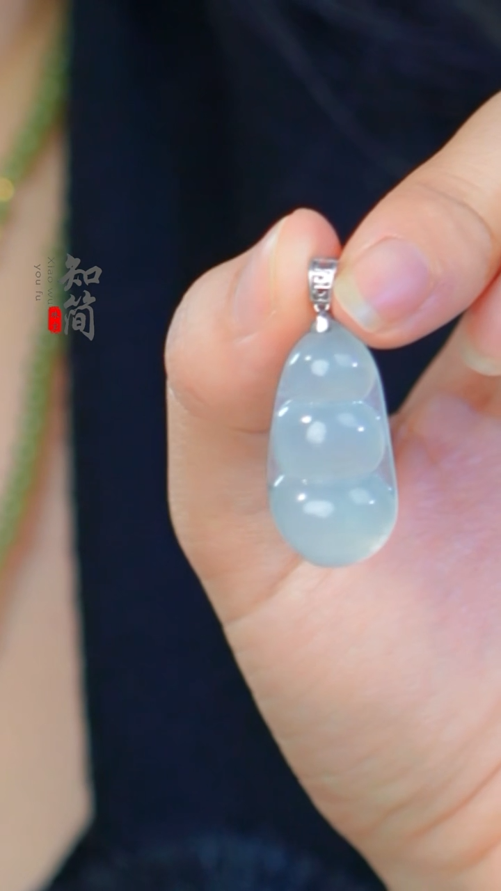 吊坠(不含链)18K金镶嵌翡翠福豆7