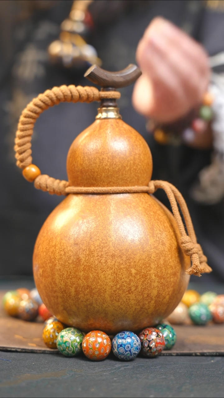 【闪购商品】YC127大漆酒葫芦不包手串及旋转底座