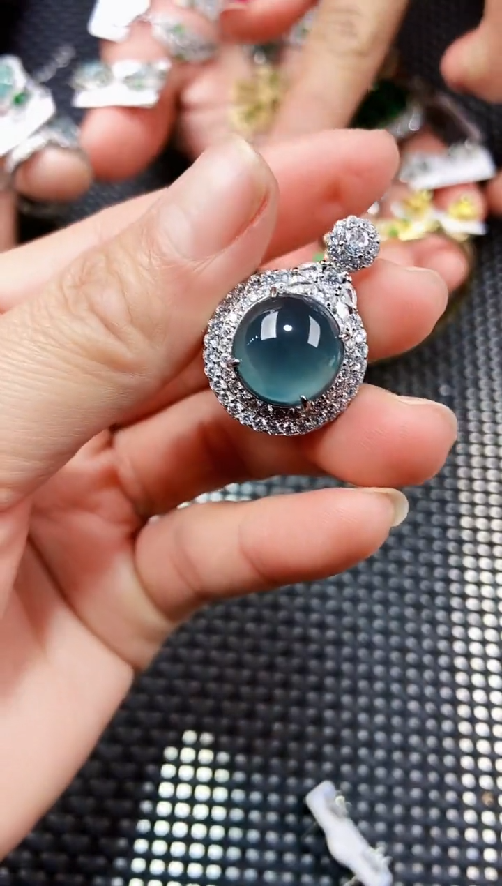 【闪购商品】翡翠吊坠(不含链)未镶嵌111111111