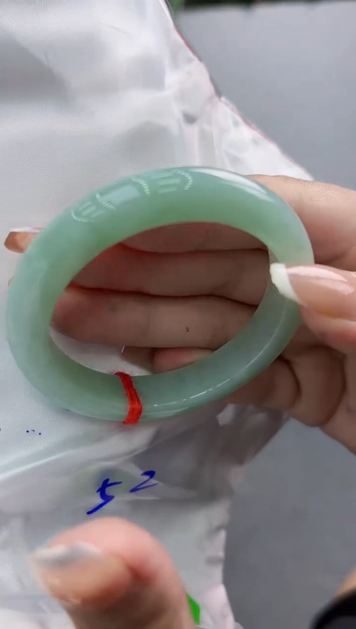 【闪购商品】翡翠手镯未镶嵌翡翠手镯