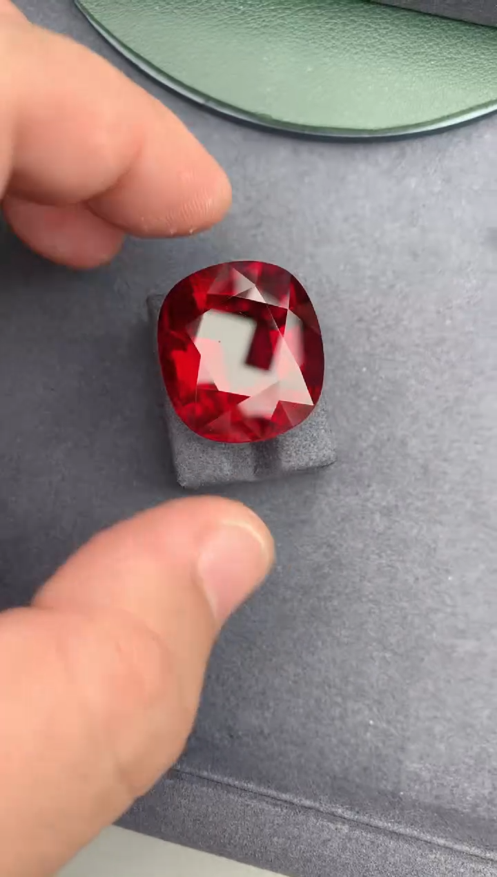 【闪购商品】碧玺裸石未镶嵌54ct  卢比来碧玺