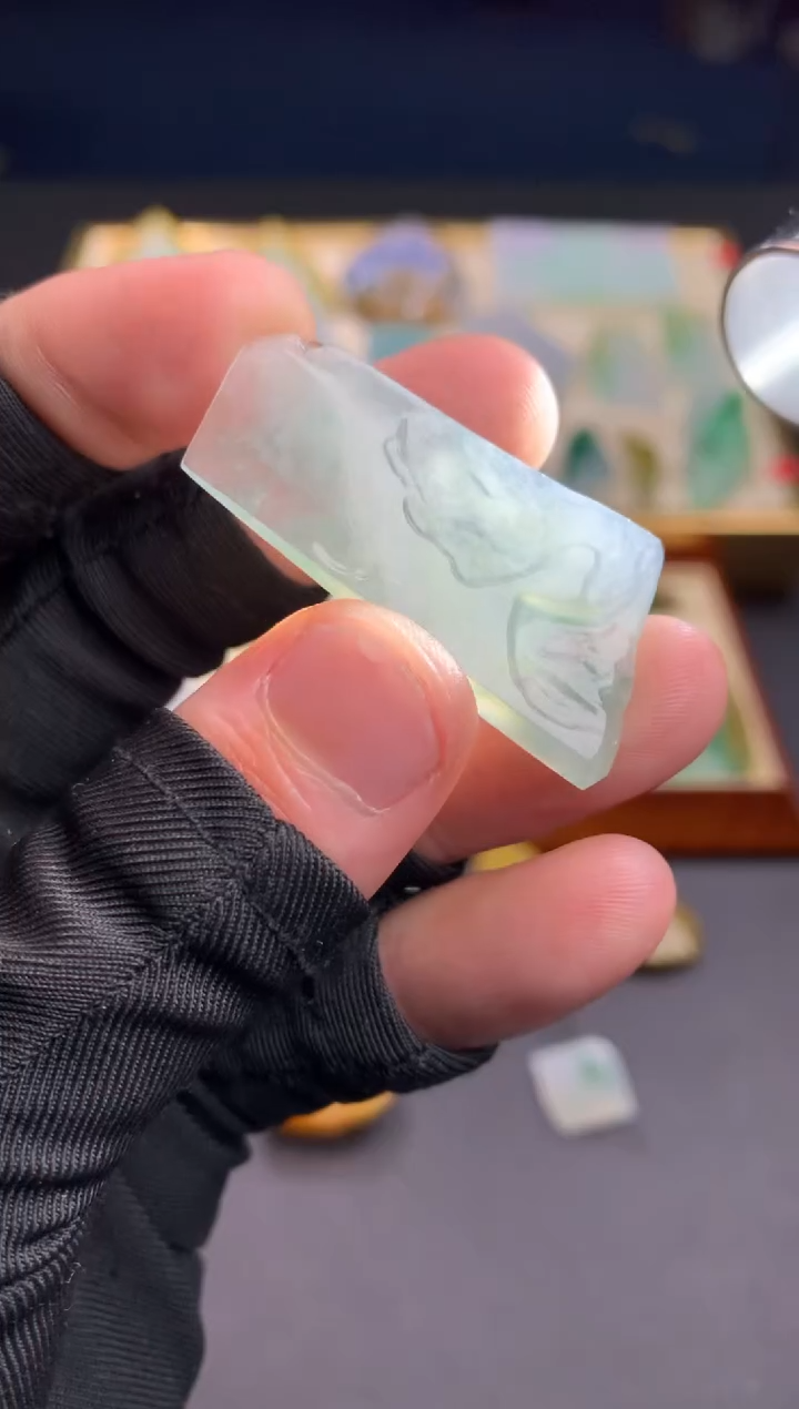 【闪购商品】定制翡翠未镶嵌            