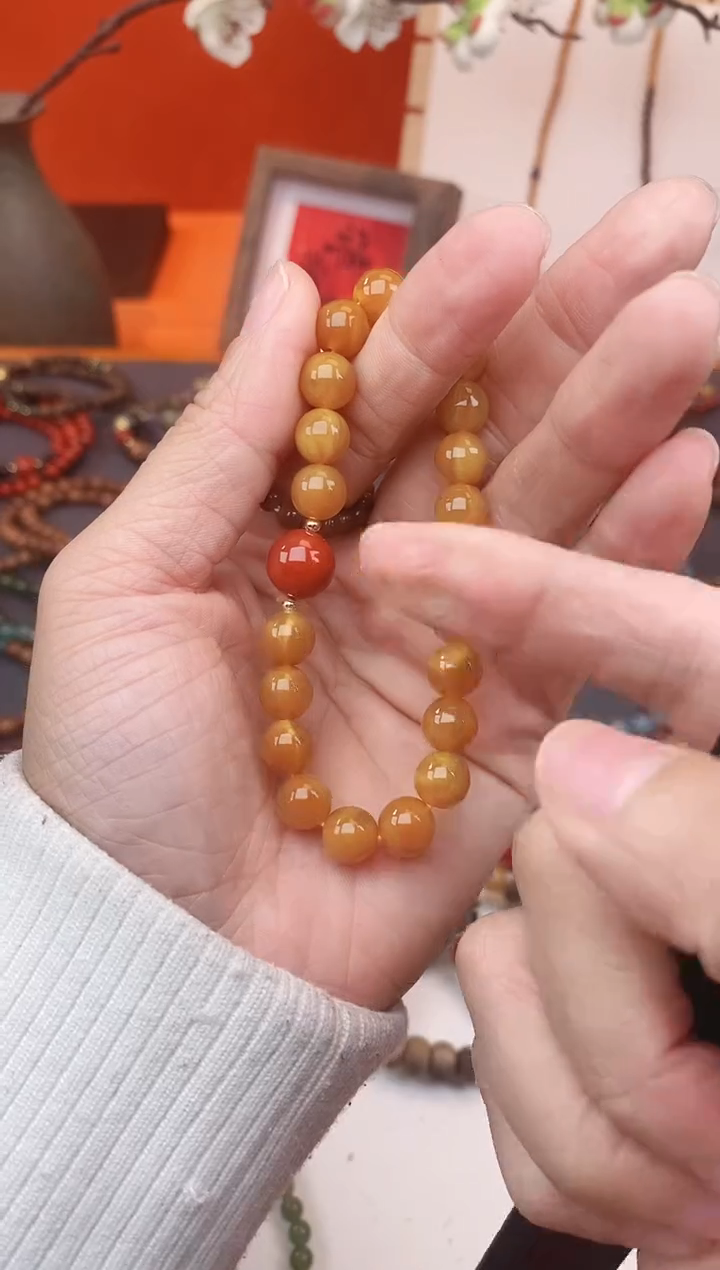 【闪购商品】蜜蜡手链未镶嵌08老蜡鸿运当头单圈