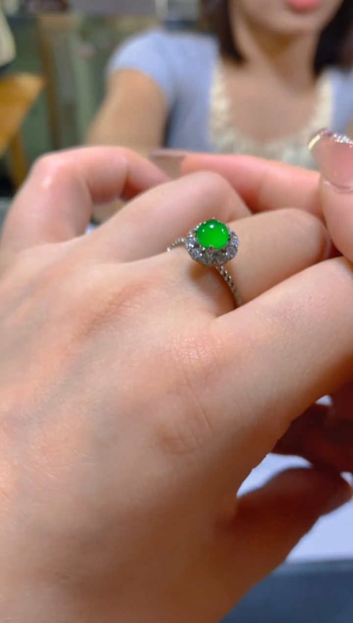 未镶嵌戒指翡翠多样性发一