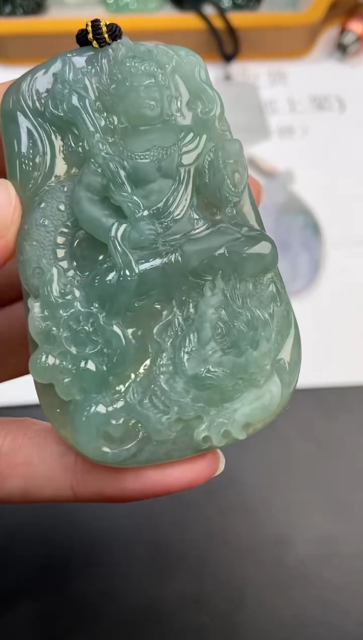 未镶嵌挂件翡翠373998   多人