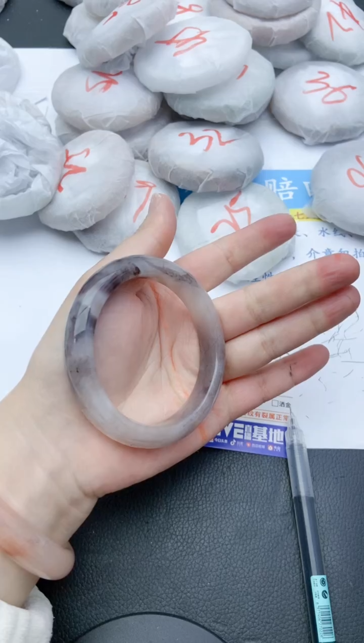 【闪购商品】石英质玉手镯未镶嵌178+57/58