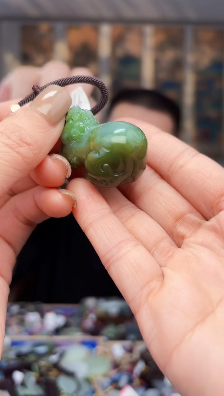 【闪购商品】和田玉挂件未镶嵌拍一发一