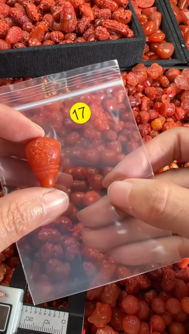 【闪购商品】南红玛瑙颈饰未镶嵌1