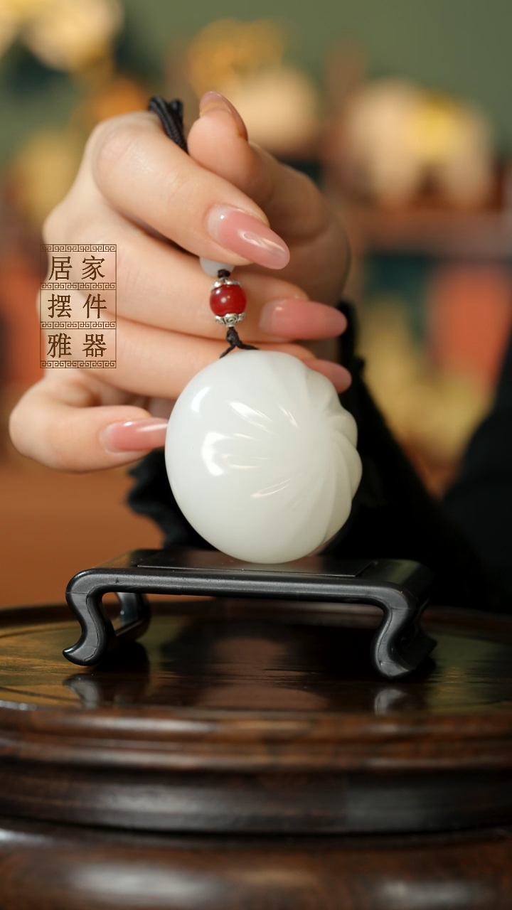 玉《蒸蒸日上小福包》摆件
