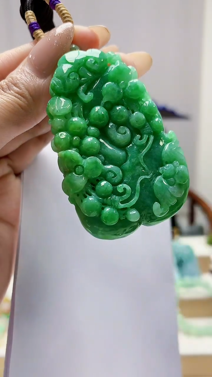 未镶嵌定制翡翠5060MM-毛货挂件159