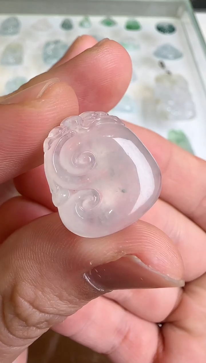 【闪购商品】翡翠未镶嵌吊坠(不含链)··