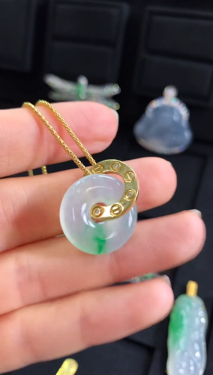 【闪购商品】翡翠吊坠(不含链)18K金镶嵌吊坠