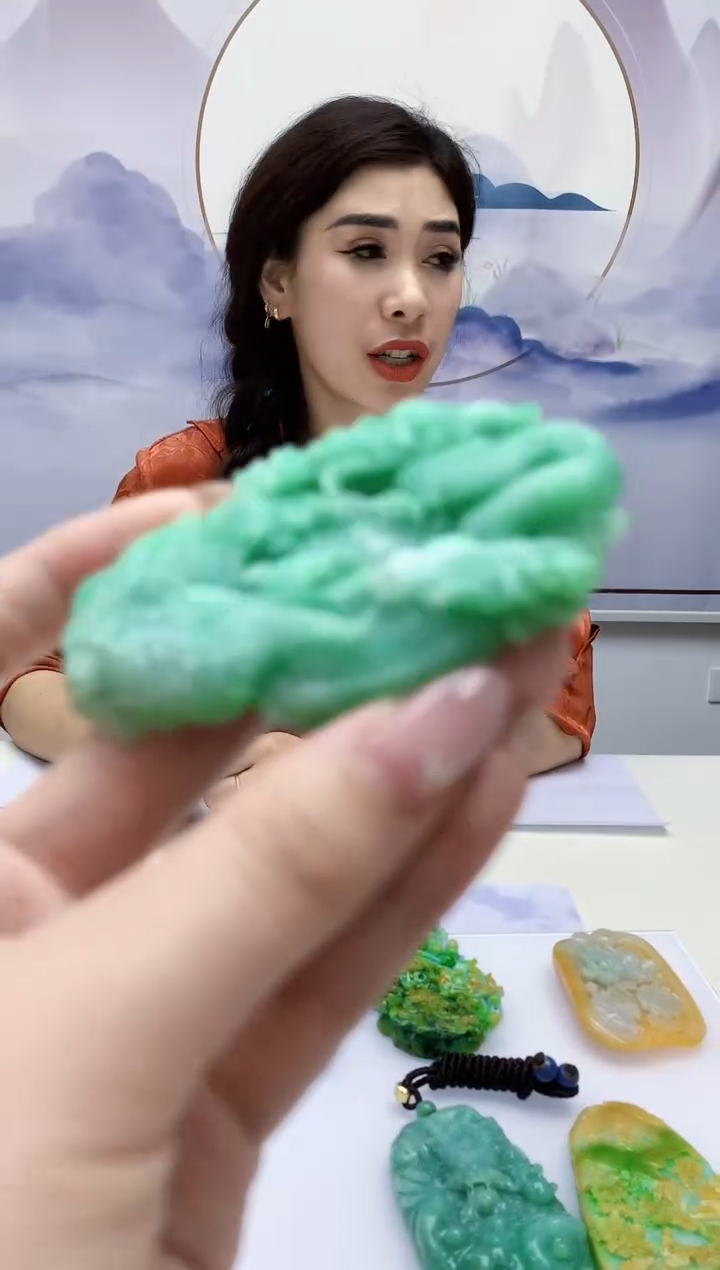 【闪购商品】定制翡翠未镶嵌4829jw-毛货挂件83