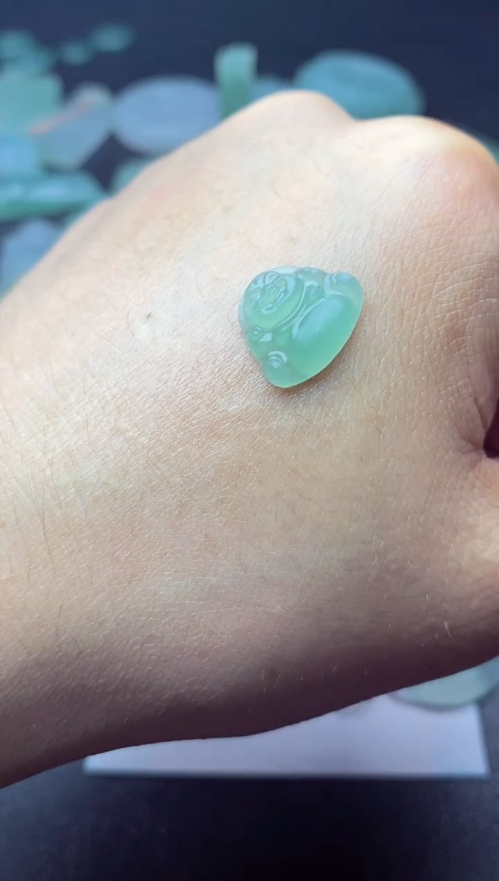 定制翡翠未镶嵌翡翠