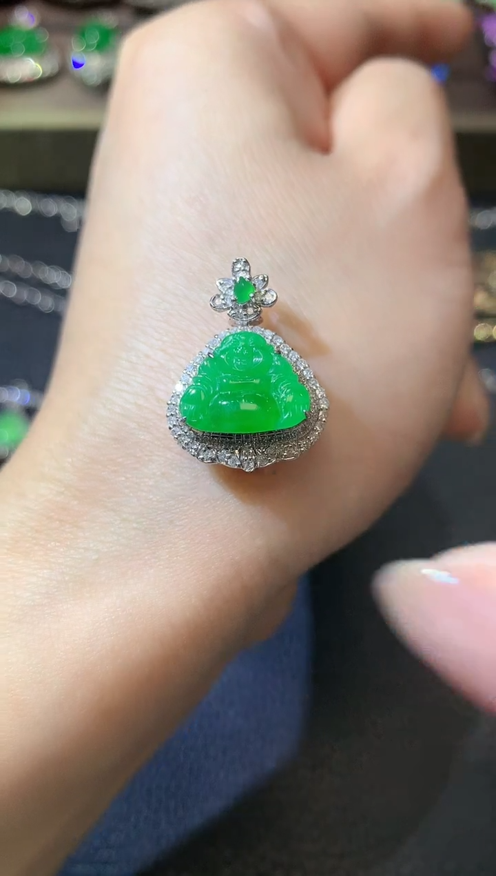 【闪购商品】翡翠吊坠(不含链)18K金镶嵌D9