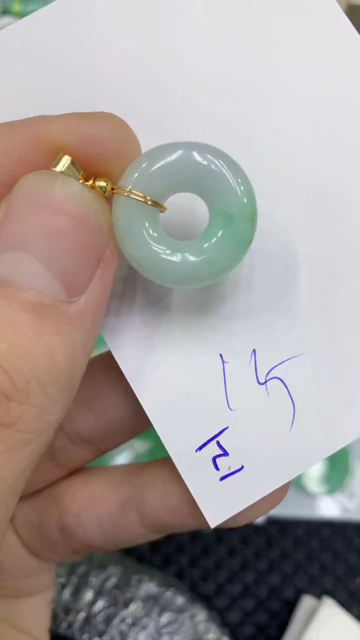 颈饰未镶嵌翡翠缅甸A货翡翠