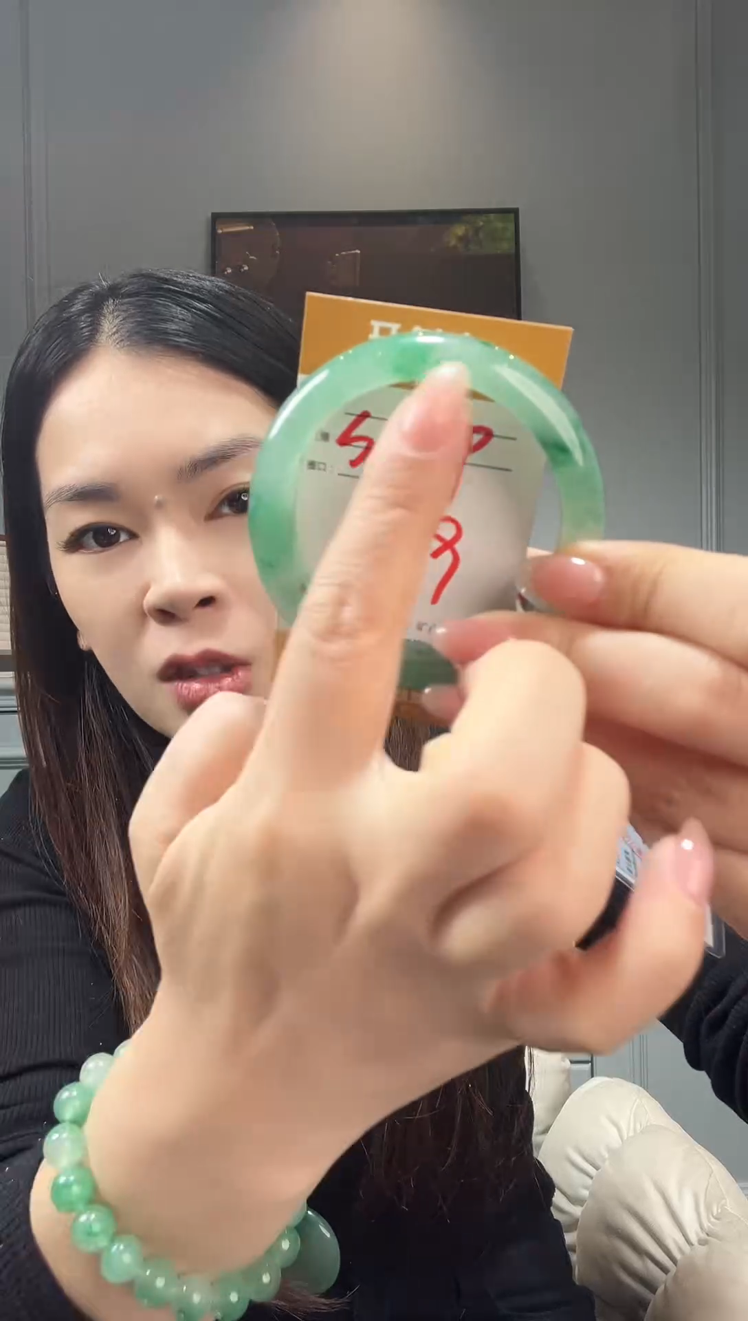 【闪购商品】石英质玉手镯未镶嵌非洲翠