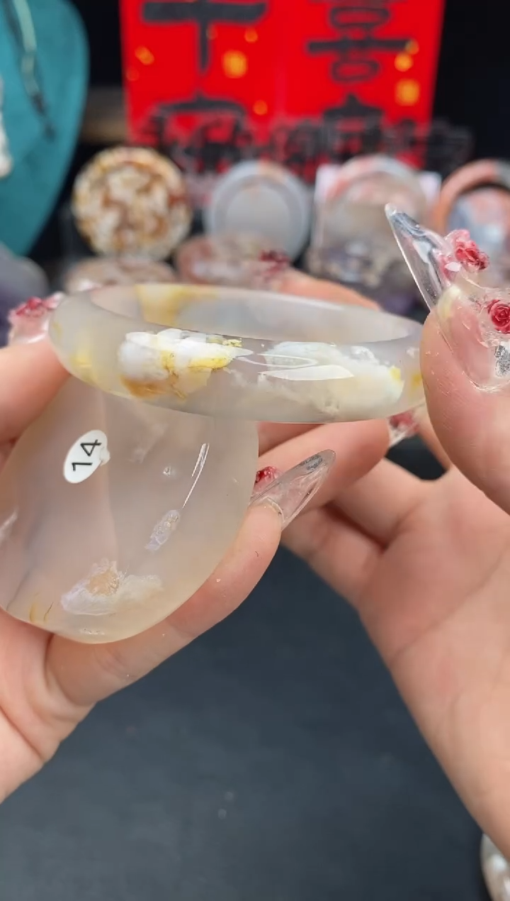 【闪购商品】石英质玉手镯（圆镯）未镶嵌55.9