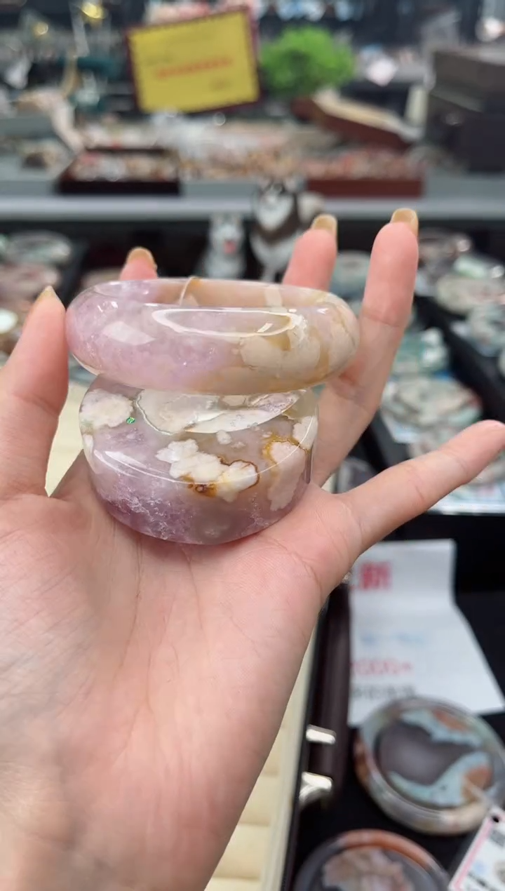 【闪购商品】石英质玉手镯未镶嵌57圈口（赠品镯心）S91560