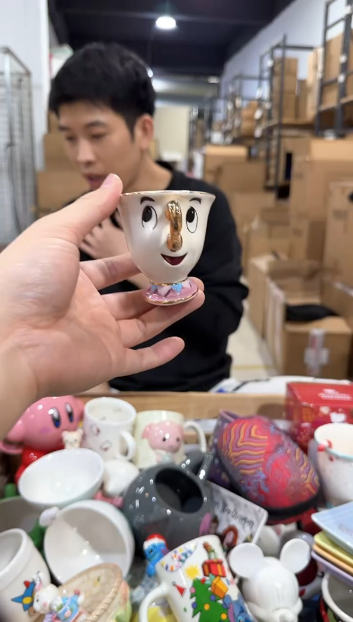 瓷片金边阿奇杯 