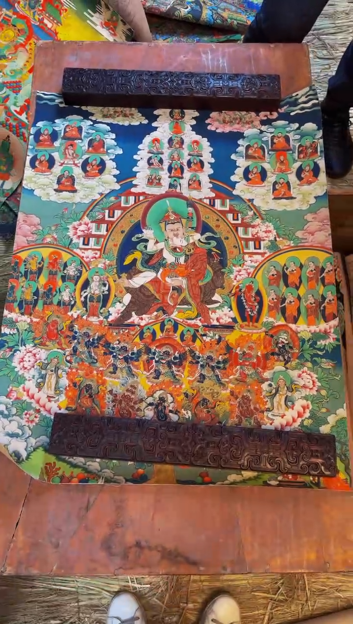 装裱画精品手绘唐卡链接--A164莲花生大士