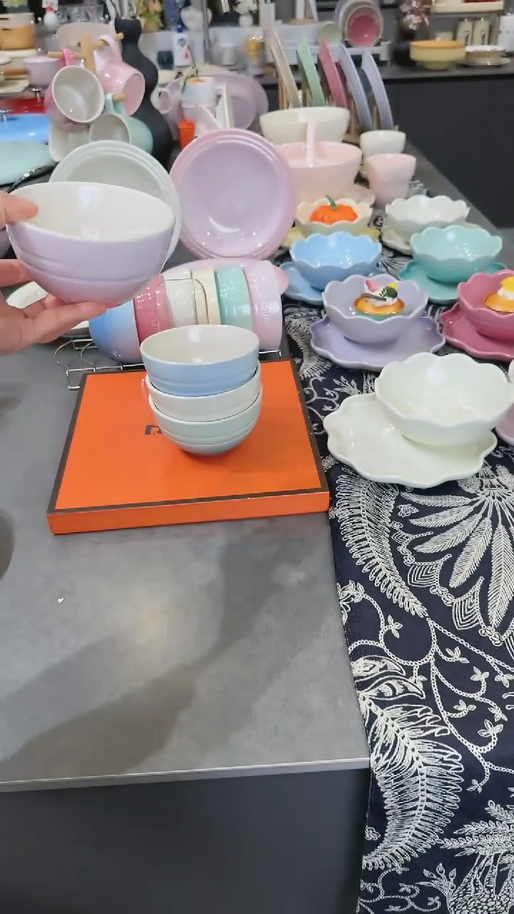 【闪购商品】瓷四色米饭碗