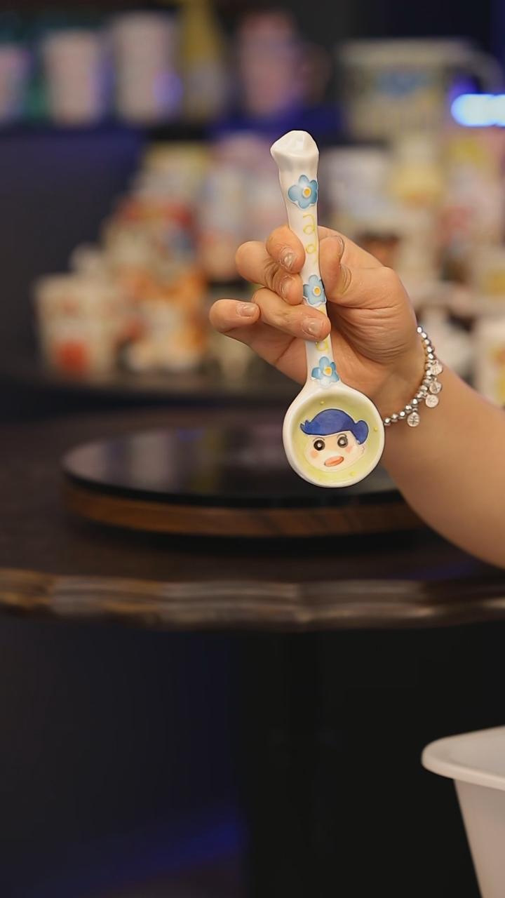 【闪购商品】摆件景德镇釉下彩绘设计师款式陶瓷