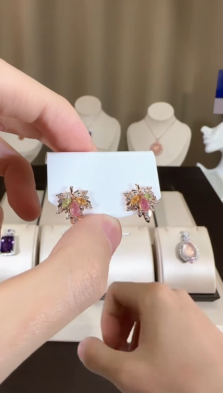 【闪购商品】碧玺耳饰银S925镶嵌14mm耳钉