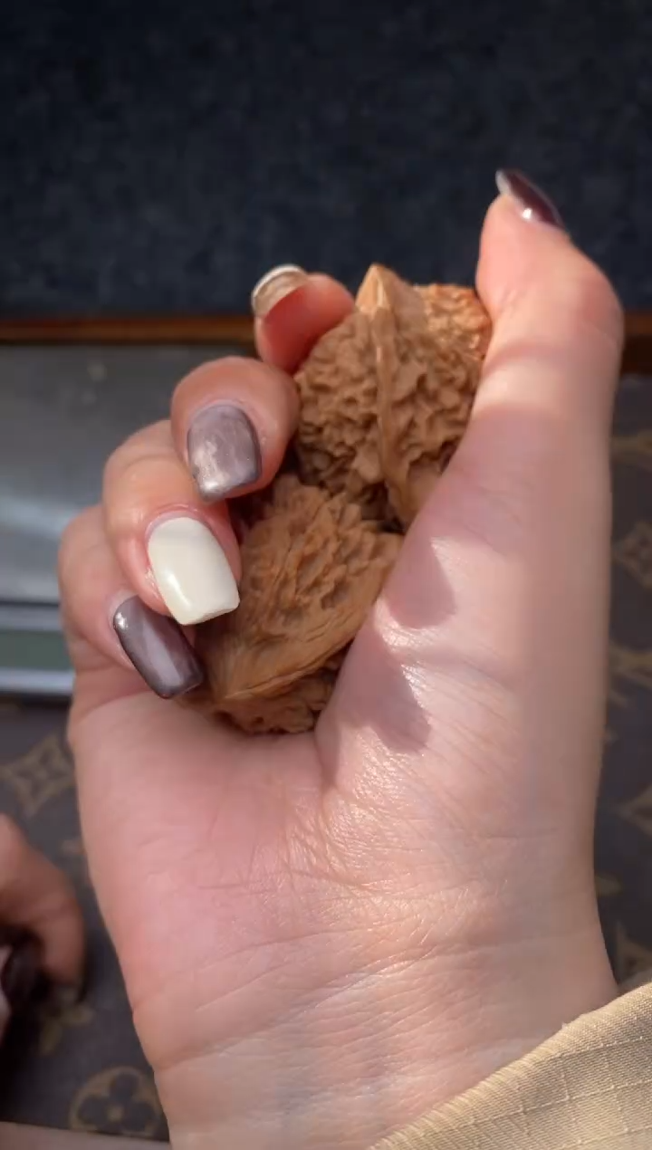 把件文玩核桃B284号38尺霞云岭