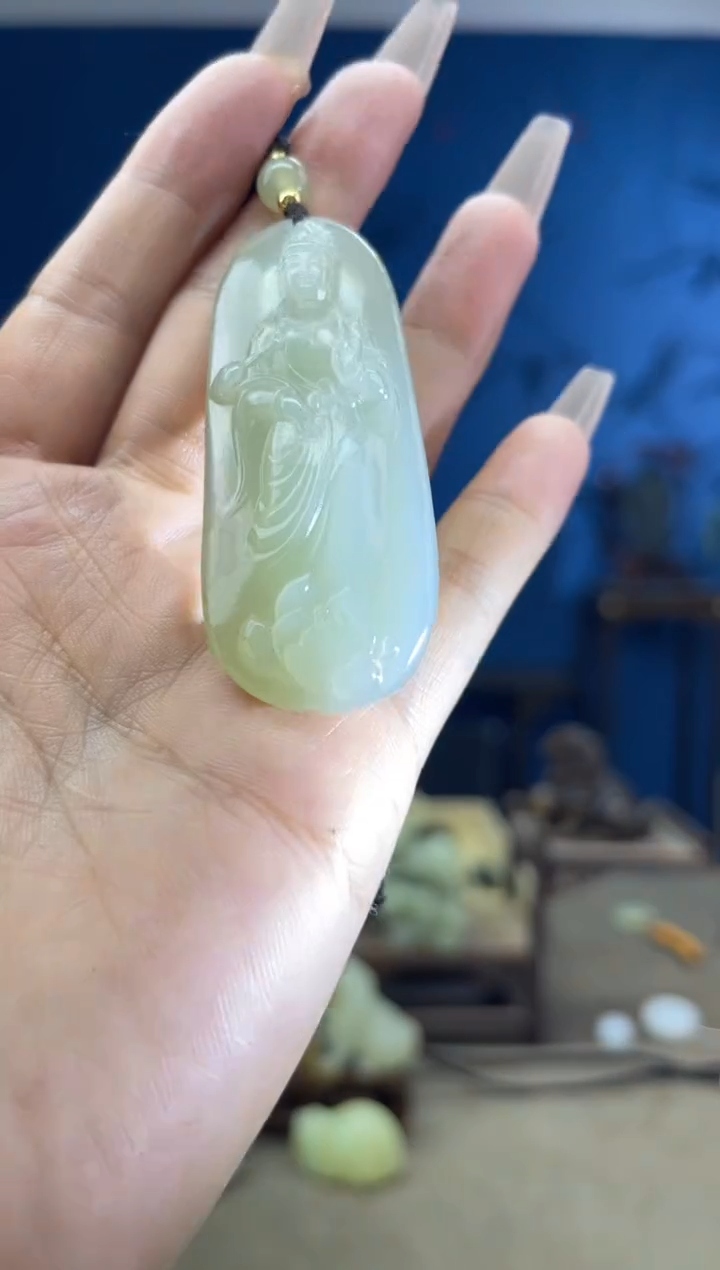 和田玉未镶嵌颈饰1