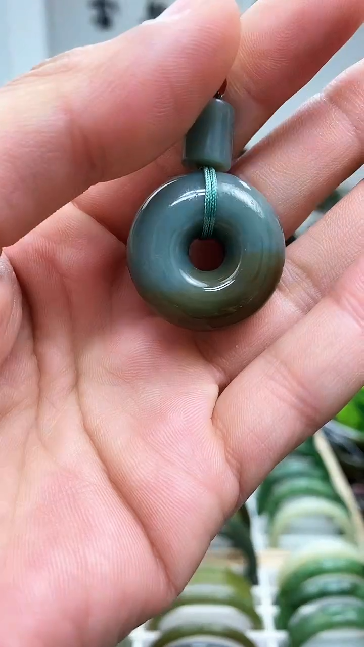 【闪购商品】和田玉手镯未镶嵌27.7