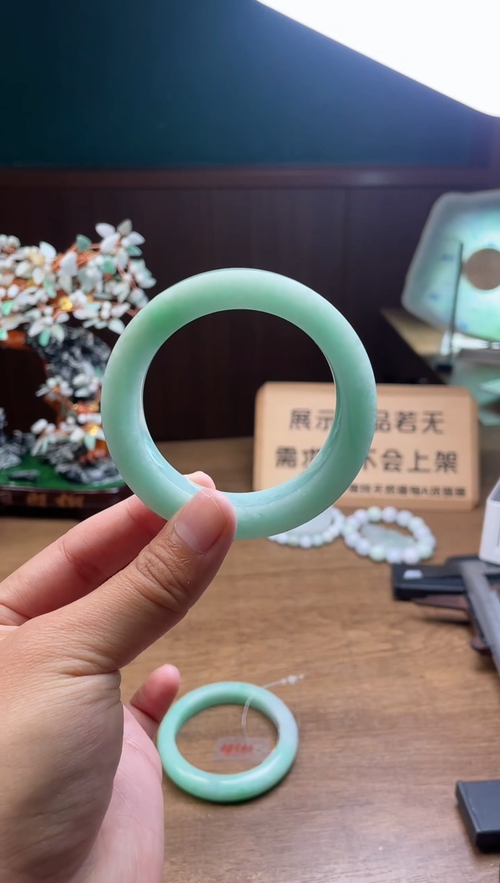 【闪购商品】定制翡翠手镯未镶嵌定制