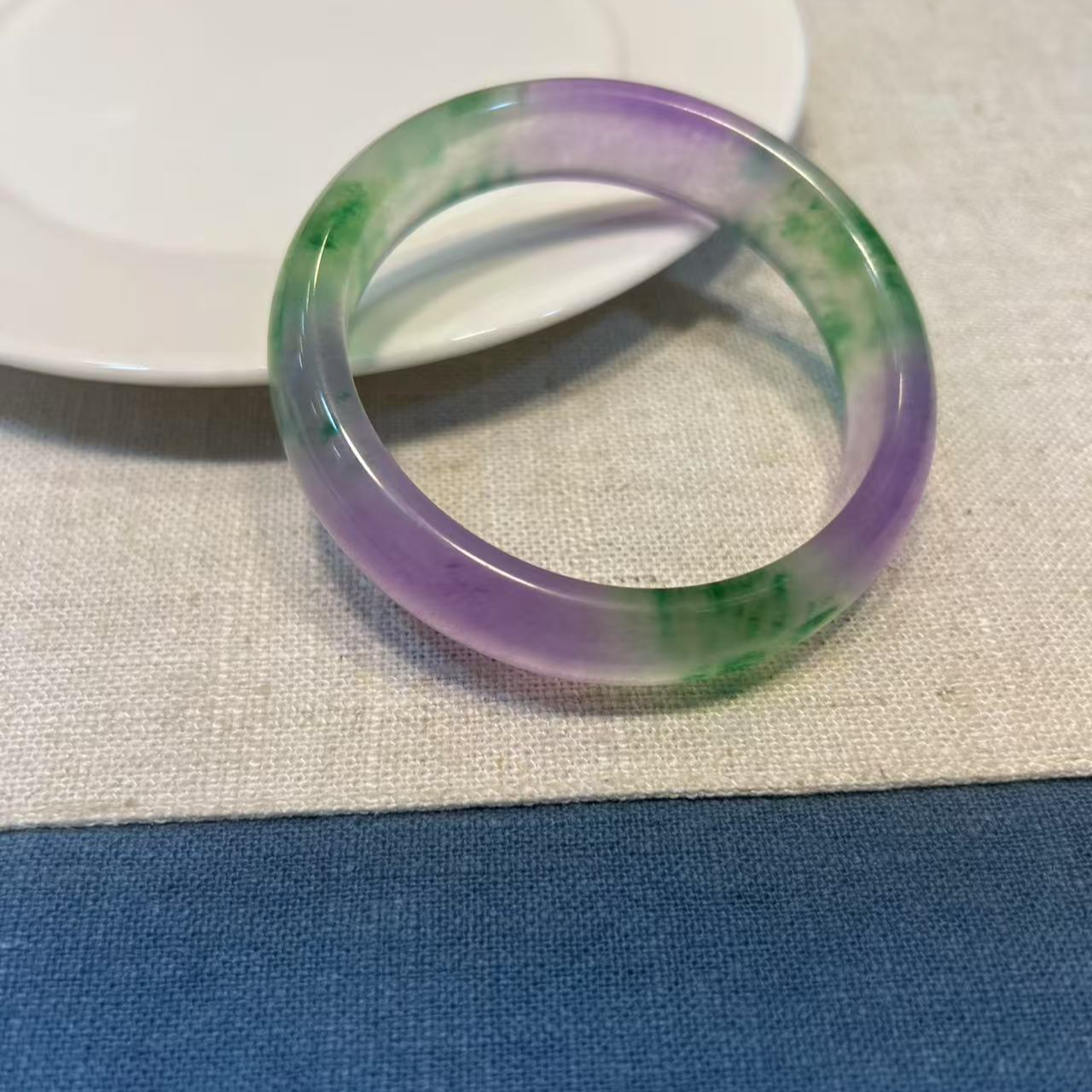 天然A货翡翠手镯时尚冰透精美高冰美人镯