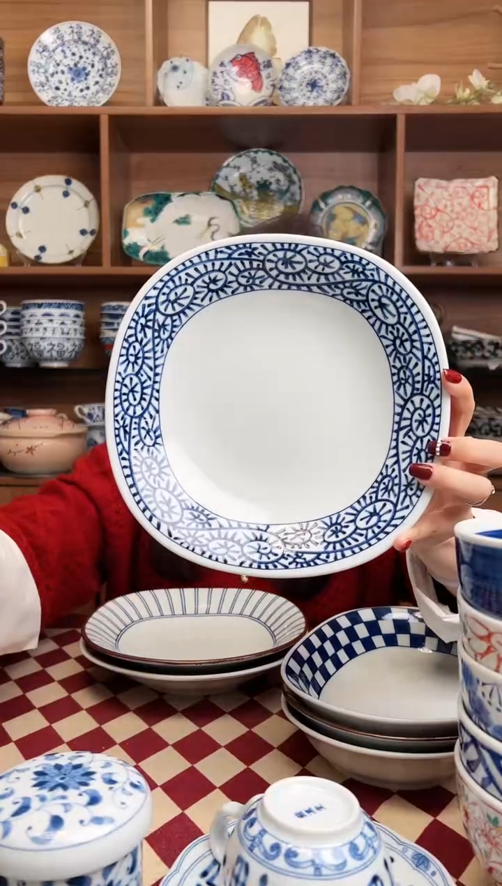 【闪购商品】瓷片蛸唐草紋 21cm多用盘