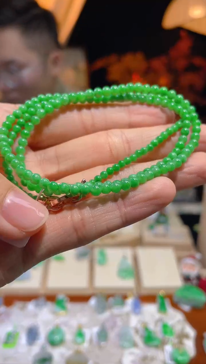 【闪购商品】翡翠颈饰未镶嵌假一赔三