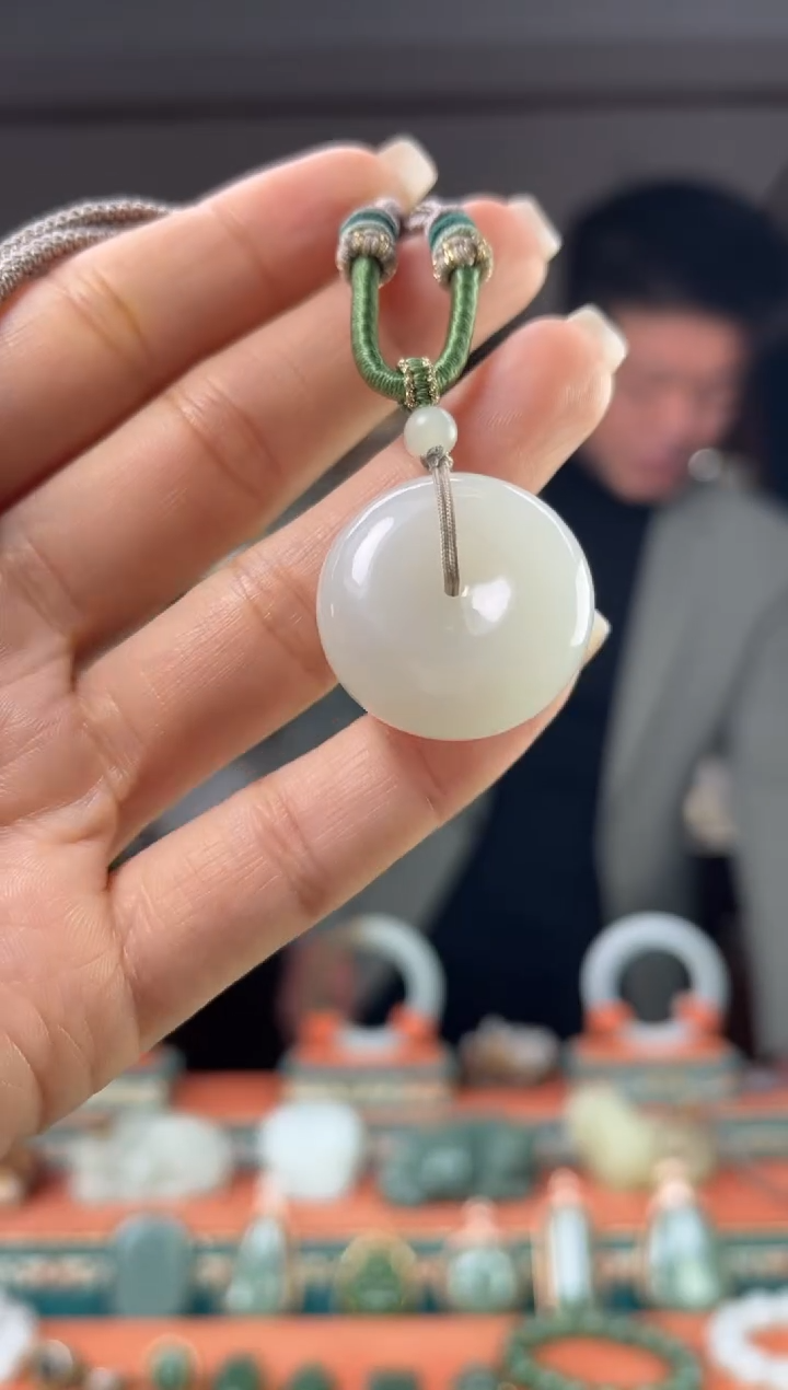 颈饰未镶嵌和田玉佩佩26mm左右